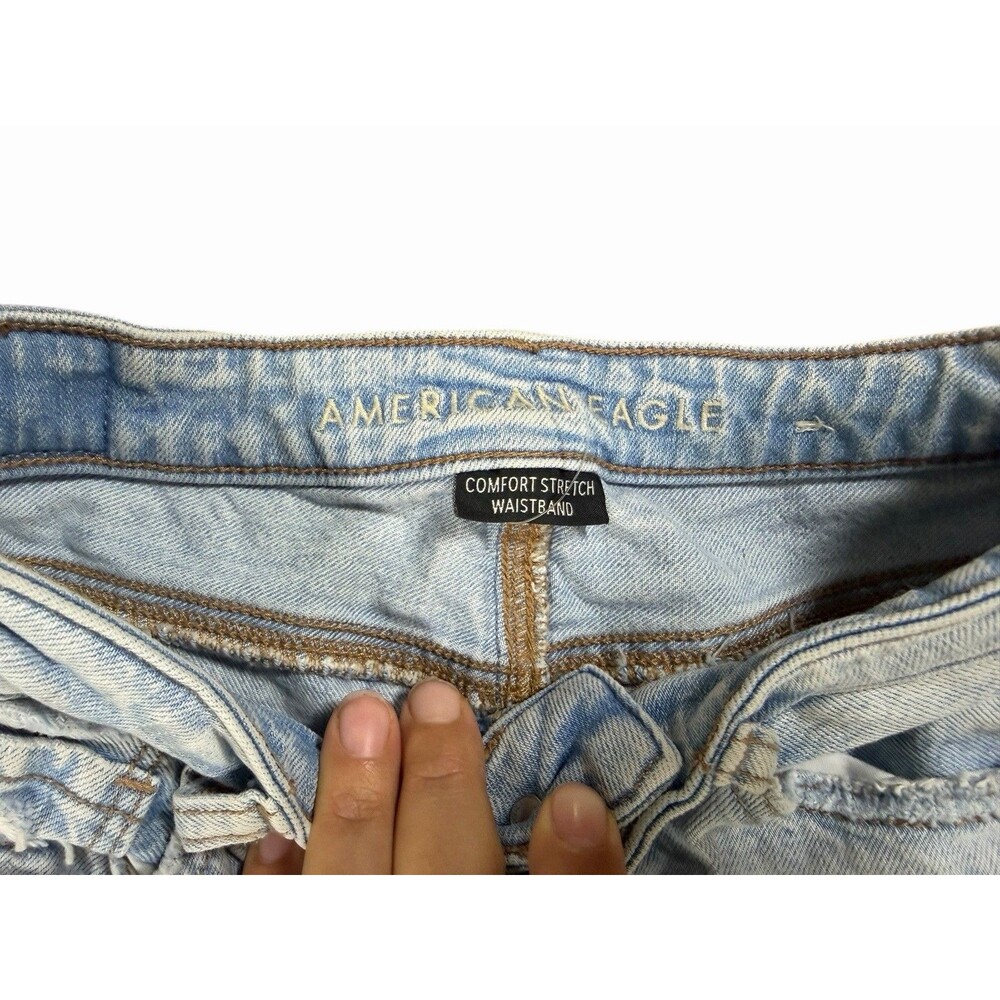 American Eagle Women’s Jeans, Distressed, Light Wash, Comfort Stretch, Size 00 - Picture 6 of 11